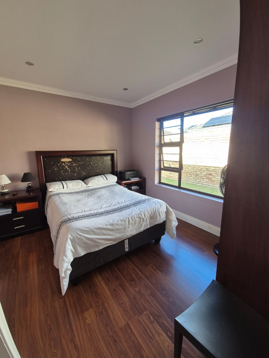3 Bedroom Property for Sale in Weybridge Park Eastern Cape